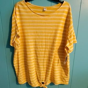 Nwt Old Navy top size 2xl